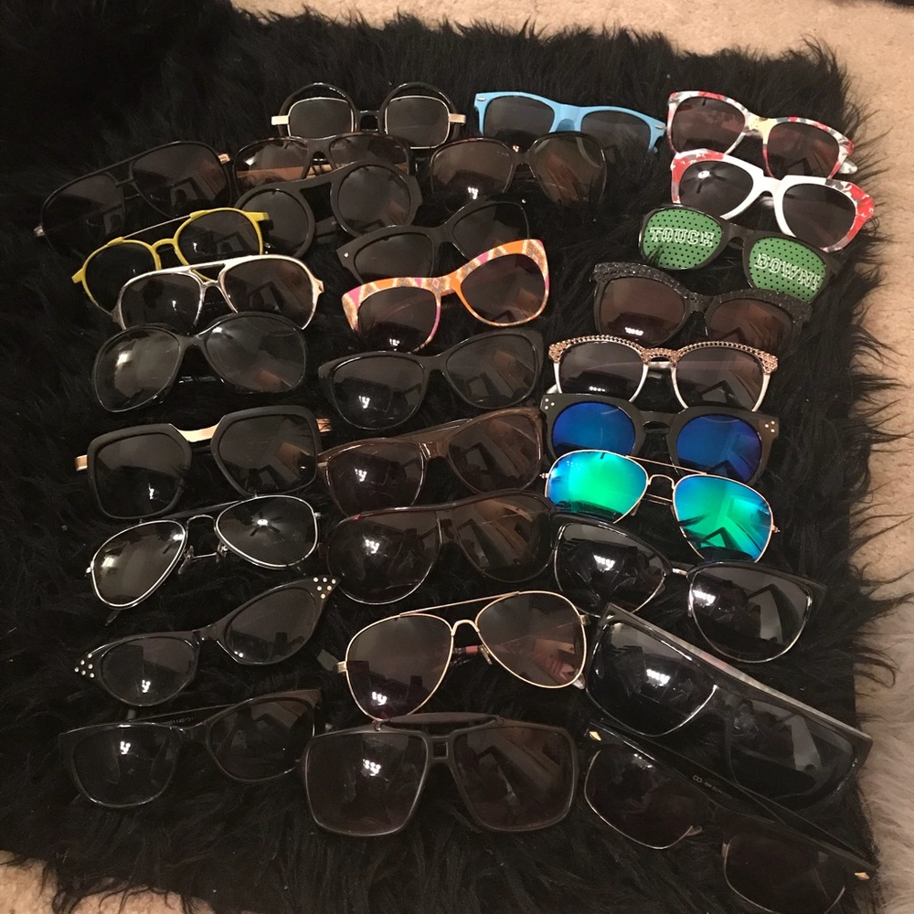 Sunglasses lot